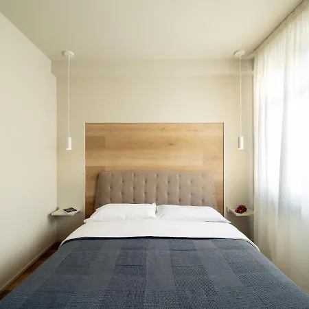Casa Da Anna, Centro Storico Di Design, Con Parcheggio * Alba (Piedmont)