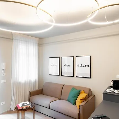 Lejlighed Casa Da Anna, Incantevole Nel Cuore Di Alba, Di Design - Parcheggio