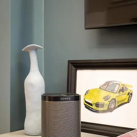 아파트 Casa Da Anna, Incantevole Nel Cuore Di Alba, Di Design - Parcheggio
