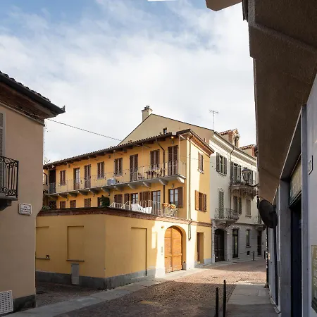 Casa Da Anna, Incantevole Nel Cuore Di Alba, Di Design - Parcheggio Alba (Piedmont)