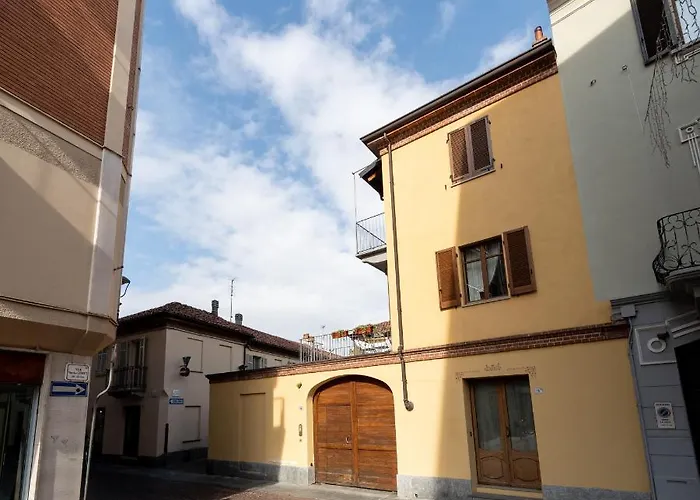 Apartment Casa Da Anna, Incantevole Nel Cuore Di Alba, Di Design - Parcheggio Alba (Piedmont)