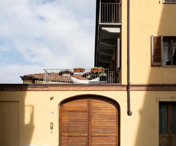 Apartment Casa Da Anna, Incantevole Nel Cuore Di Alba, Di Design - Parcheggio *