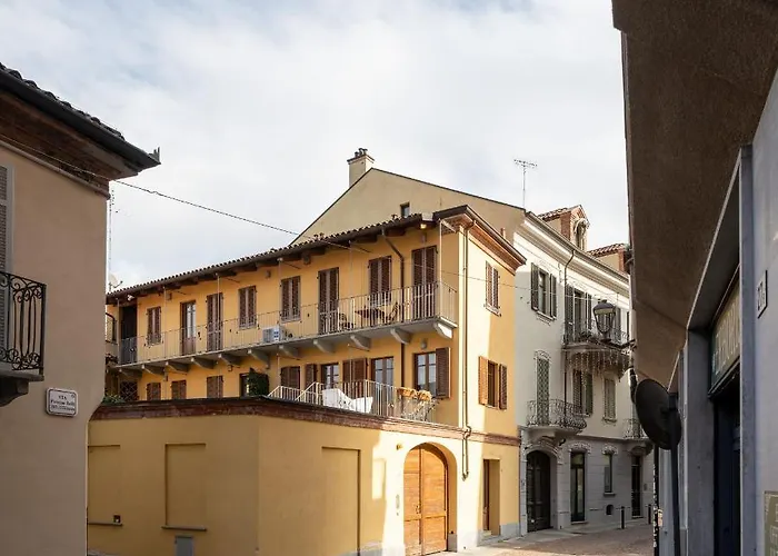 Casa Da Anna, Incantevole Nel Cuore Di Alba, Di Design - Parcheggio Alba (Piedmont)