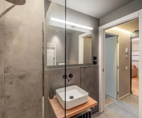 Casa Da Anna, Incantevole Nel Cuore Di Alba, Di Design - Parcheggio * Alba (Piedmont)